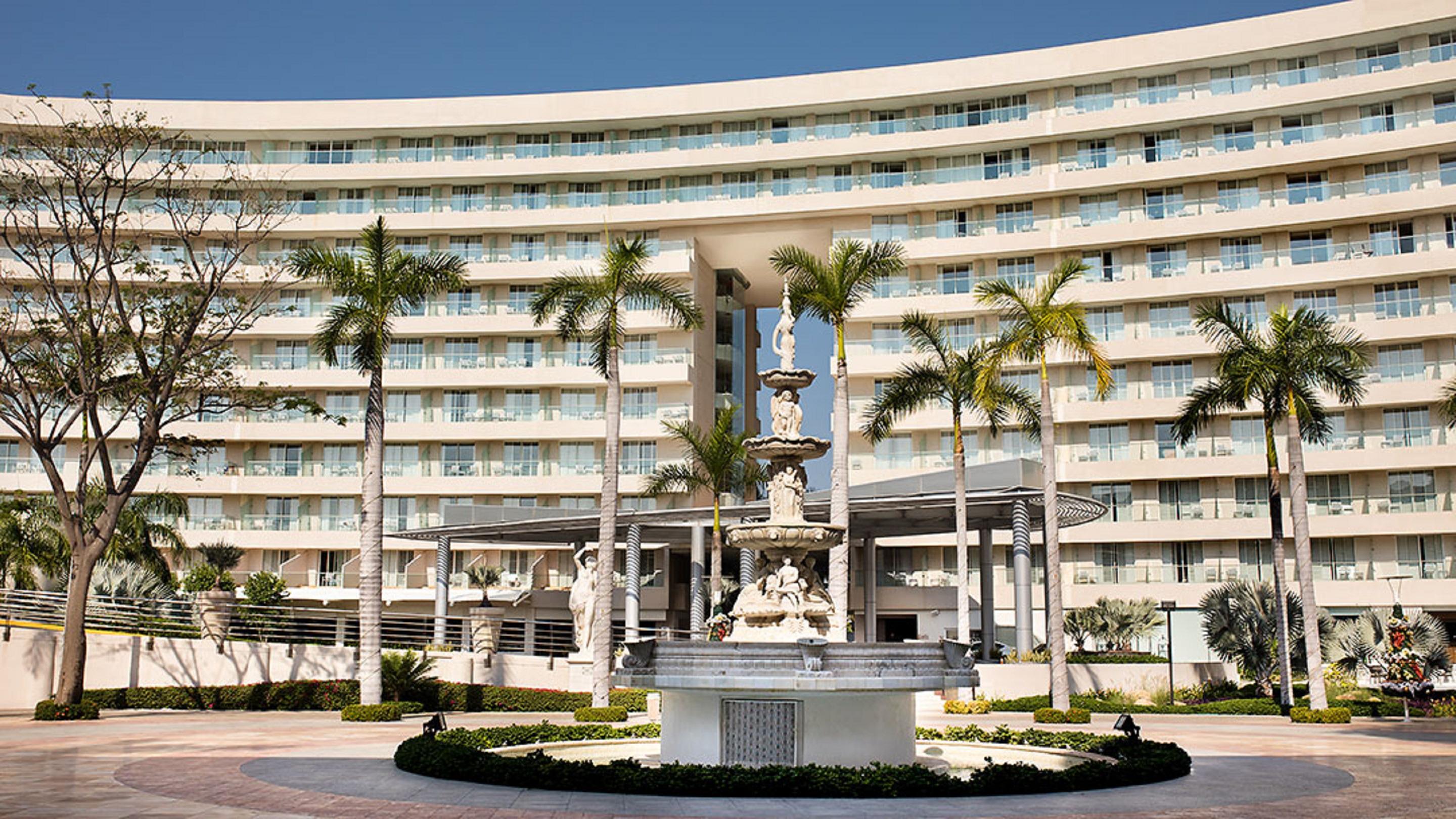 Palacio Mundo Imperial Riviera Diamante Acapulco Exterior foto The Fontainebleau Hotel